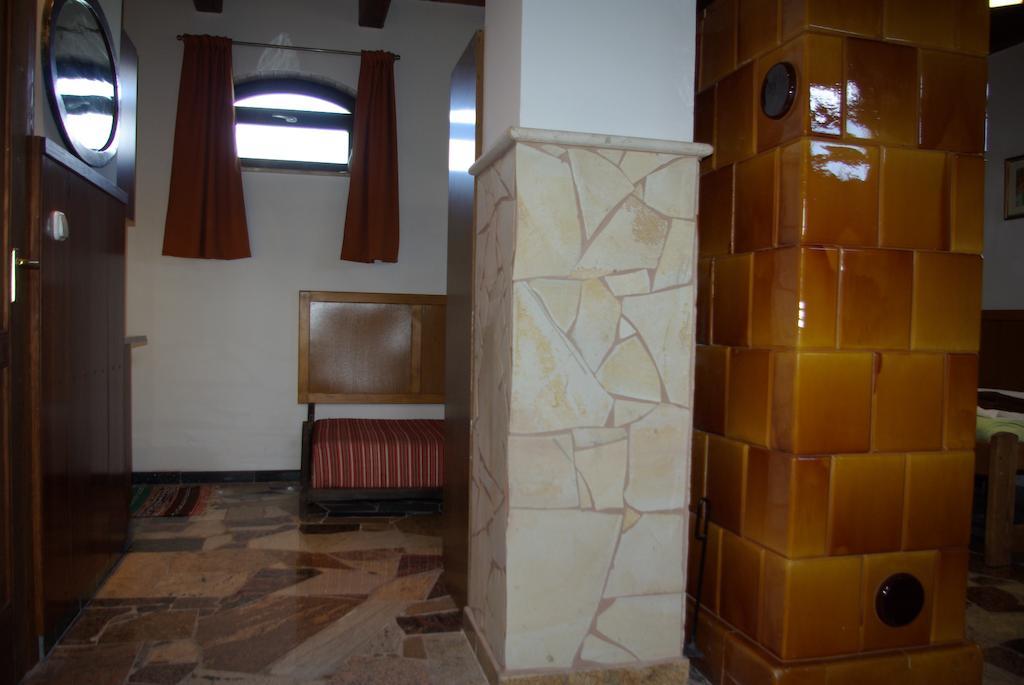 Hotel Dabasi Lovas Vendeghaz Zewnętrze zdjęcie